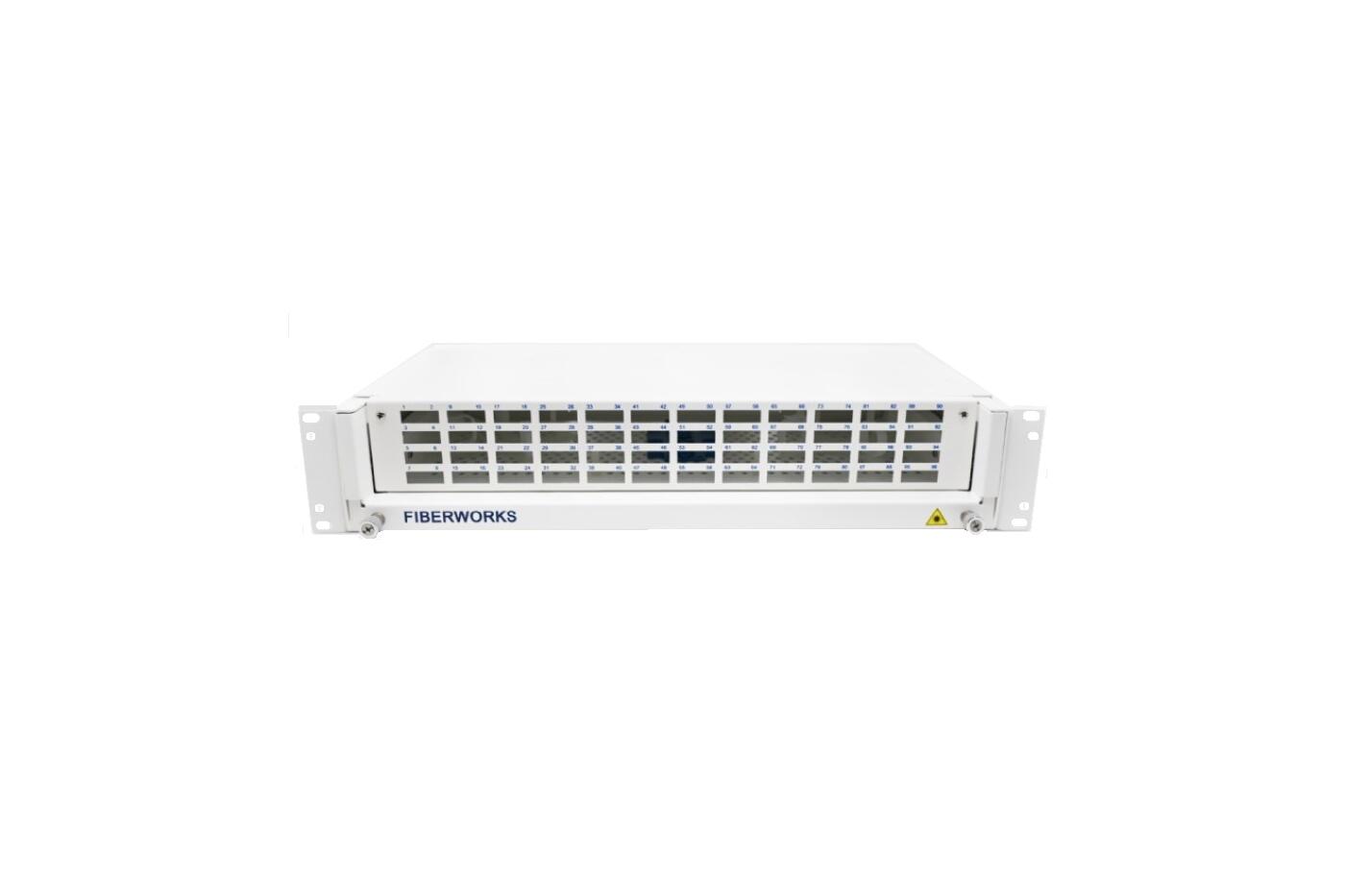 SP-FP20-48SCD-EMPTY Fiberworks AS  19&quot;/ETSI 2U panel for 48 SC-DPX (96F) Teleskopskinner, med installasjonssett