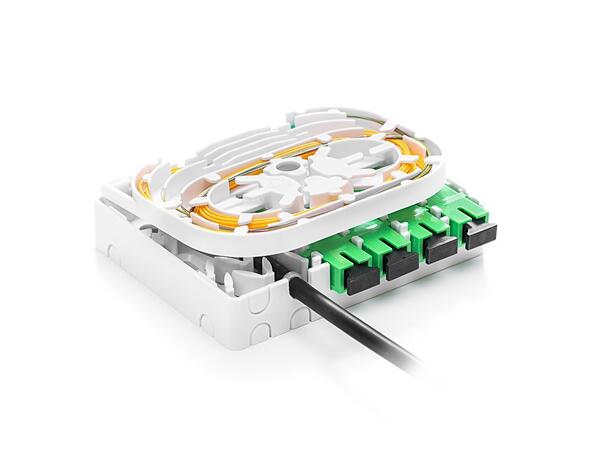 Abonnentuttak / veggboks, 8 skjøter For 4 SC-SPX/LC-DPX adapter 