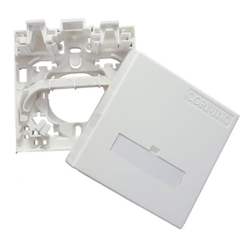3M-8686-kit1 Corning  Abonnentuttak Corning 8686, SC/UPC Med SC/UPC fiberhale og adapter