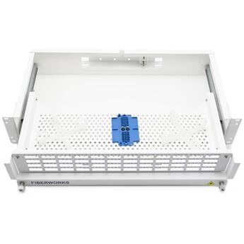 SP-FP20-48LCQ-EMPTY Fiberworks AS 6918851 19&quot;/ETSI 2U panel for 48 LC-QUAD (192F) Teleskopskinner, med installasjonssett