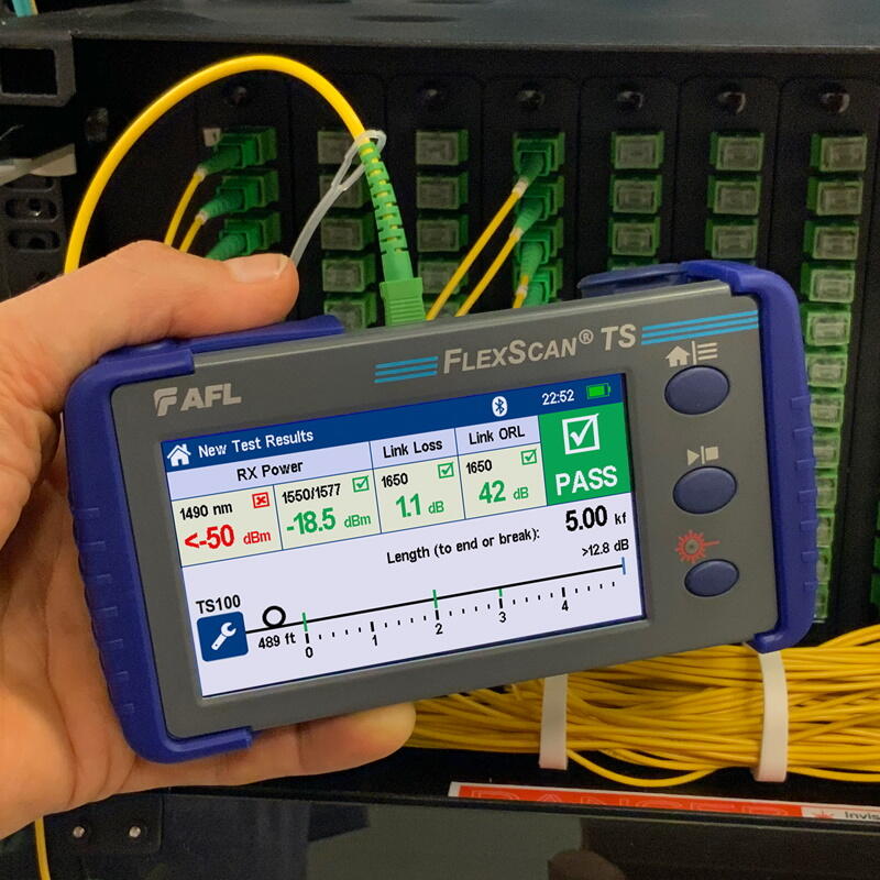 AFL-TS100-70-P2-PLUS AFL TS100-70-PLUS-P2-W1 AFL TS100-70 PON-feils&#248;ker, plus kit Effektm&#229;ling og OTDR gjennom splitter