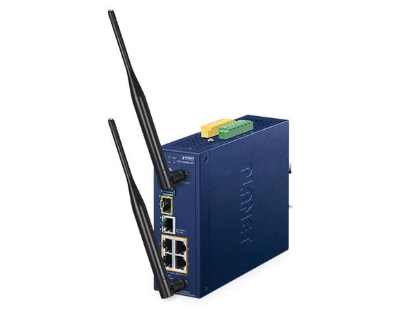 PLANET WiFi 7 Access Point / PoE+ switch 4x 1G PoE+, 1x 1G RJ45, 1x 2.5G SFP 